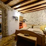 Salvezani Apartamento