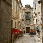 Salvezani