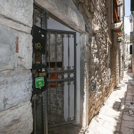 公寓 萨乌扎尼公寓酒店 *