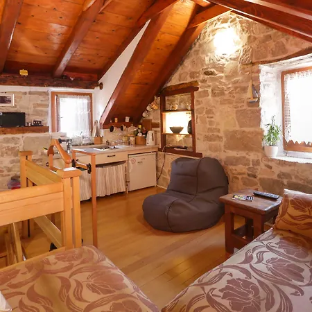 萨乌扎尼公寓酒店 * 斯普利特