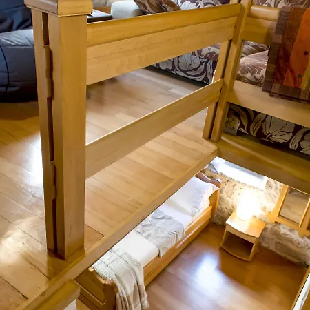 萨乌扎尼公寓酒店