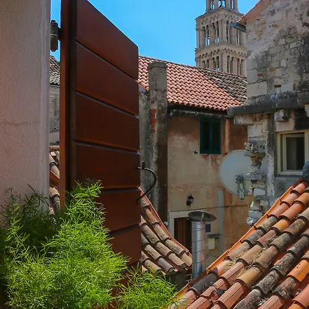 公寓 萨乌扎尼公寓酒店 *