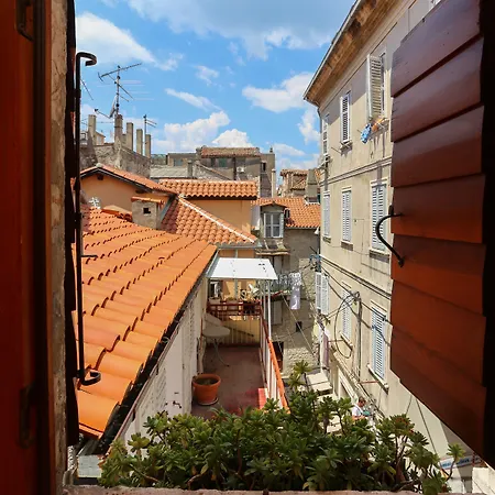 萨乌扎尼公寓酒店 * 斯普利特