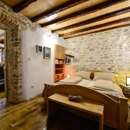 Salvezani Apartment