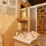 Salvezani Apartment