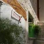 Salvezani * Split